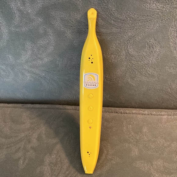 Brand new, never used banana phone. This is a wireless hand set and or speaker. - Picture 7 of 8